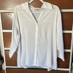White button down waitressing top